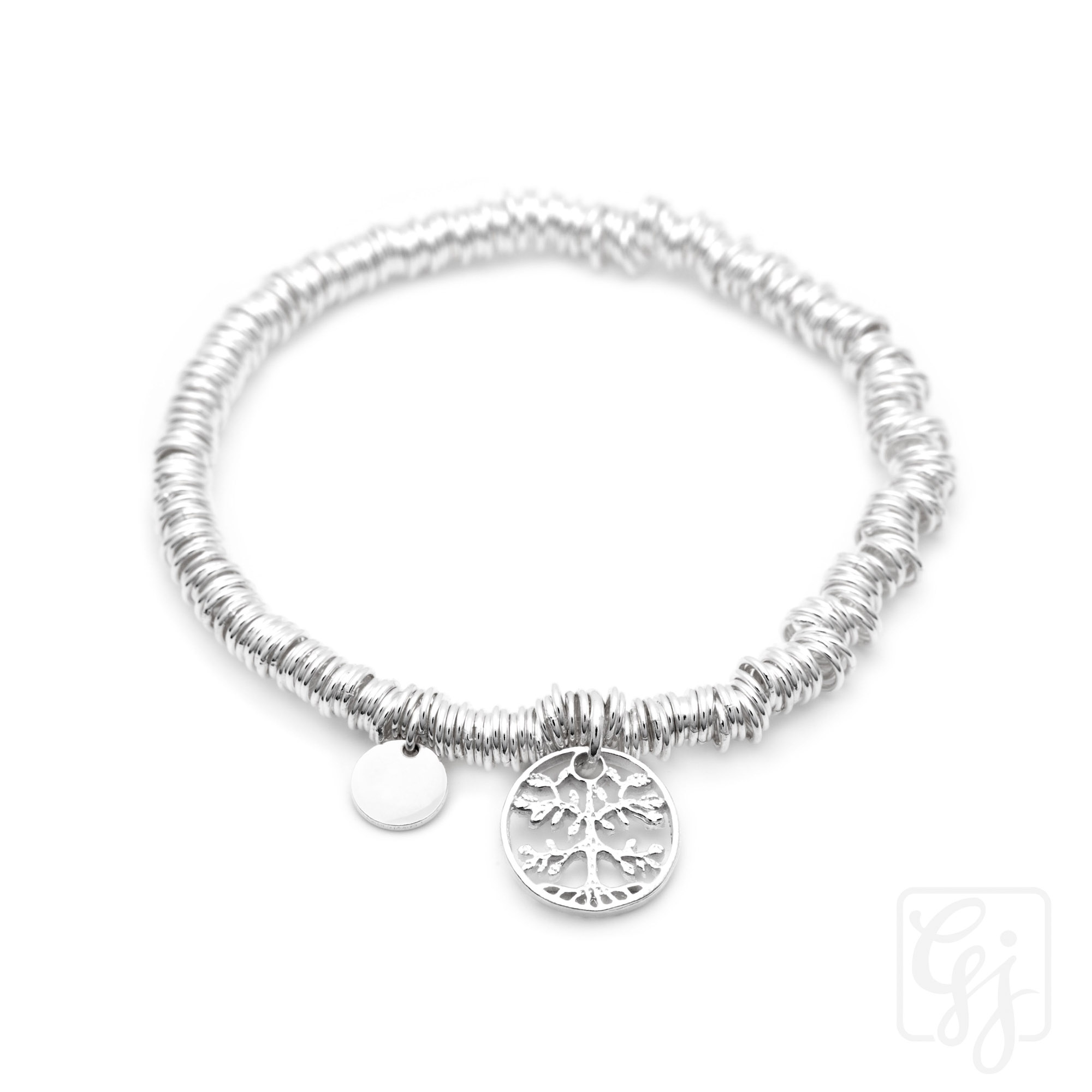 Charming Memories: Exploring the Timeless Appeal of Traditional Charm Bracelets